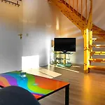 H&h Im Herzen Der Stadt Super Zentral Ruhig Mit Kochnischen Balkon Oder Empore Apartamento