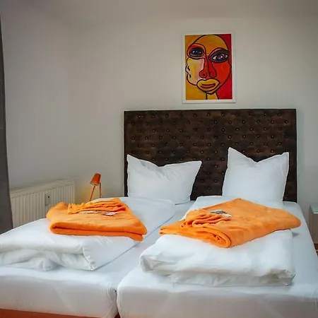 Apartment H&h Im Herzen Der Stadt Super Zentral Ruhig Mit Kochnischen Balkon Oder Empore