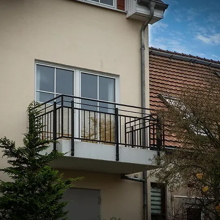 H&h Im Herzen Der Stadt Super Zentral Ruhig Mit Kochnischen Balkon Oder Empore * Greifswald