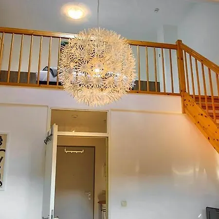 H&h Im Herzen Der Stadt Super Zentral Ruhig Mit Kochnischen Balkon Oder Empore Apartment