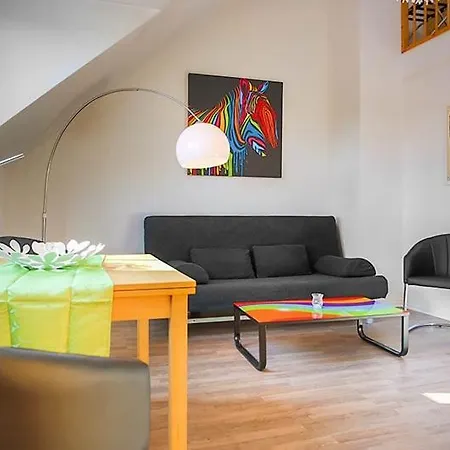 Appartement H&h Im Herzen Der Stadt Super Zentral Ruhig Mit Kochnischen Balkon Oder Empore