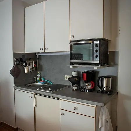 H&h Im Herzen Der Stadt Super Zentral Ruhig Mit Kochnischen Balkon Oder Empore Greifswald