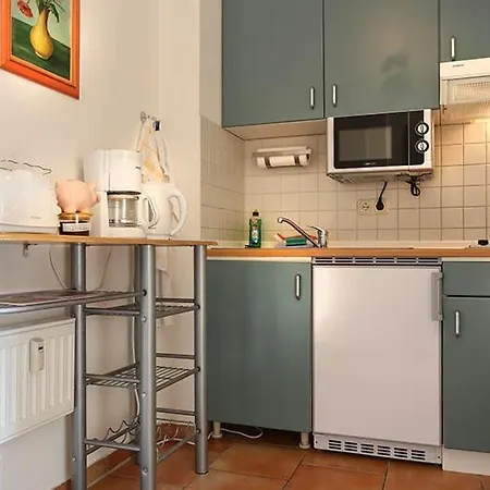 H&h Im Herzen Der Stadt Super Zentral Ruhig Mit Kochnischen Balkon Oder Empore شقة جرايفسفالد