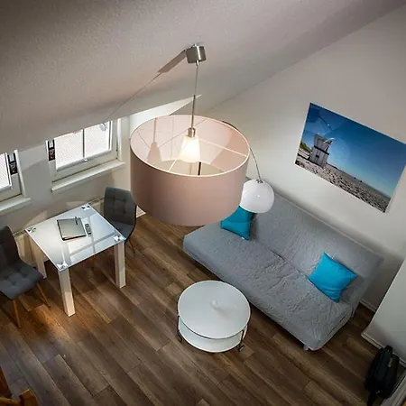 H&h Im Herzen Der Stadt Super Zentral Ruhig Mit Kochnischen Balkon Oder Empore * Greifswald