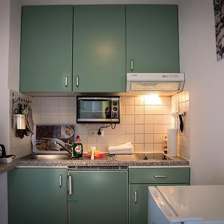 H&h Im Herzen Der Stadt Super Zentral Ruhig Mit Kochnischen Balkon Oder Empore Apartament