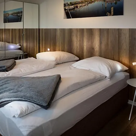 H&h Im Herzen Der Stadt Super Zentral Ruhig Mit Kochnischen Balkon Oder Empore Appartement Greifswald