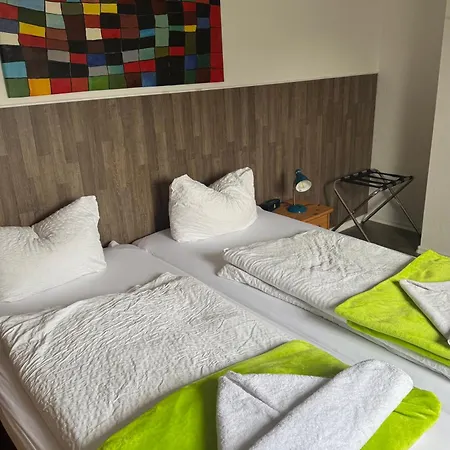 H&h Im Herzen Der Stadt Super Zentral Ruhig Mit Kochnischen Balkon Oder Empore Apartmán