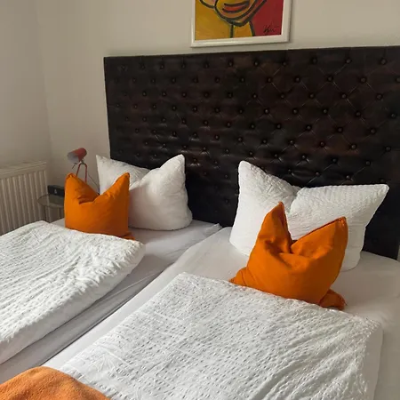 H&h Im Herzen Der Stadt Super Zentral Ruhig Mit Kochnischen Balkon Oder Empore * Greifswald