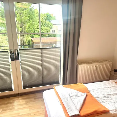 Apartment H&h Im Herzen Der Stadt Super Zentral Ruhig Mit Kochnischen Balkon Oder Empore Greifswald
